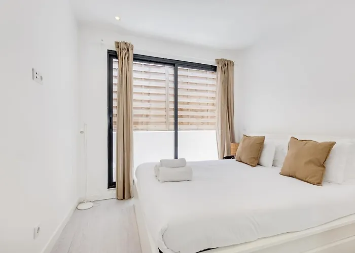 Апартаменты Alcantara Charm 3br