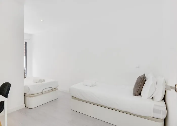 Apartment Alcantara Charm 3br *